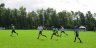 Rønnebærholdet i hvide trøjer i kamp mod Charles Eagles under Glud Værtshusfodbold 2013